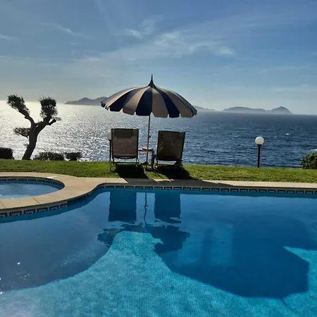 Ocean Luxury Retreat - Pool & Sea Views