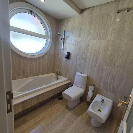Ocean Luxury Retreat - Pool & Sea Views * Oya
