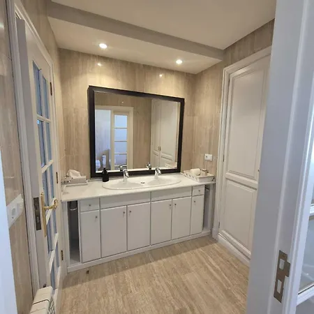 بيت خشبي Ocean Luxury Retreat - Pool & Sea Views *