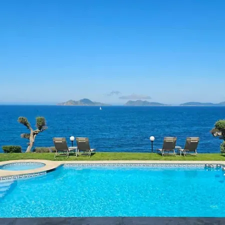 Ocean Luxury Retreat - Pool & Sea Views *